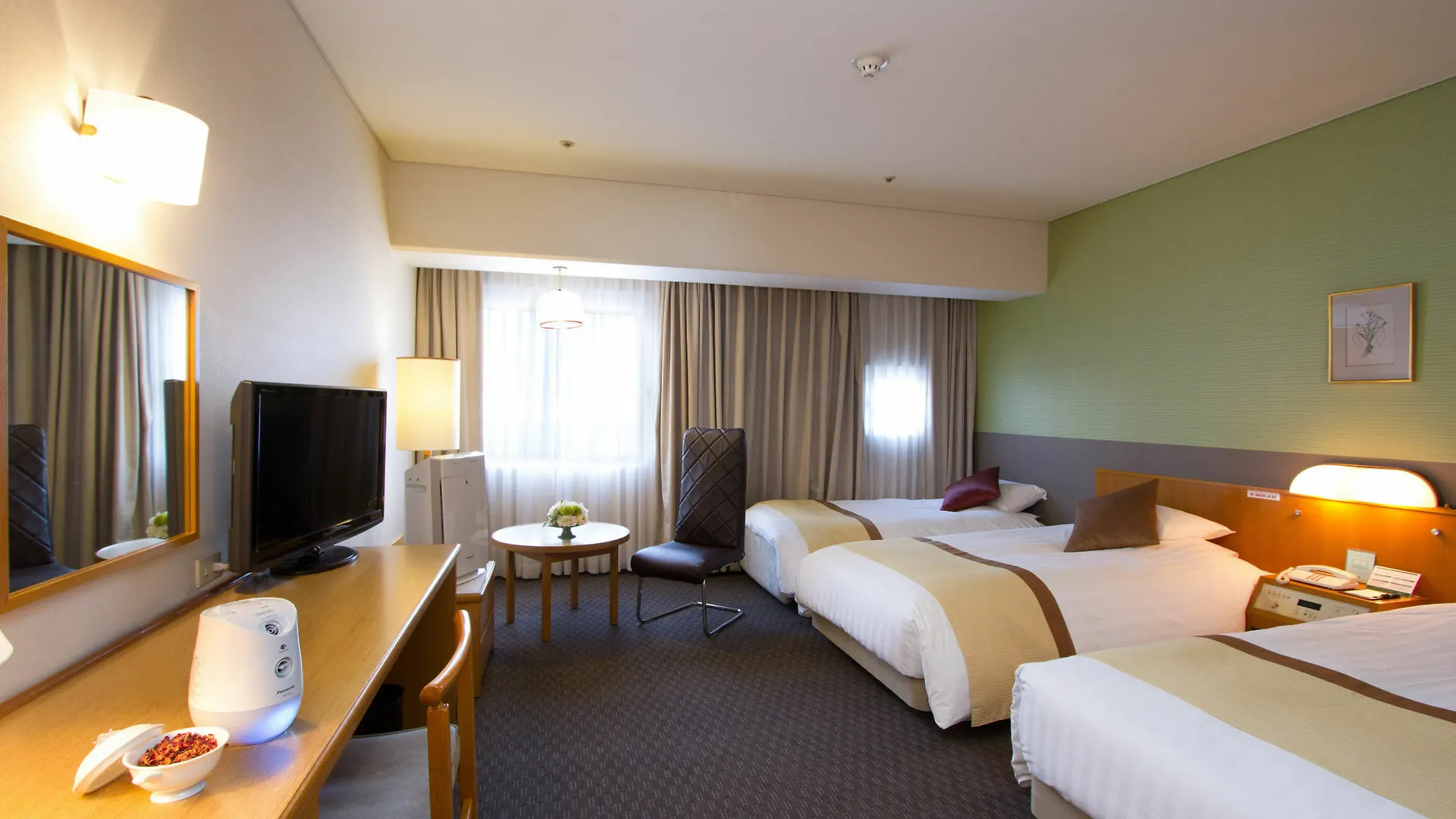 Senri Hankyu Hotel Osaka Toyonaka 4*,  Japan